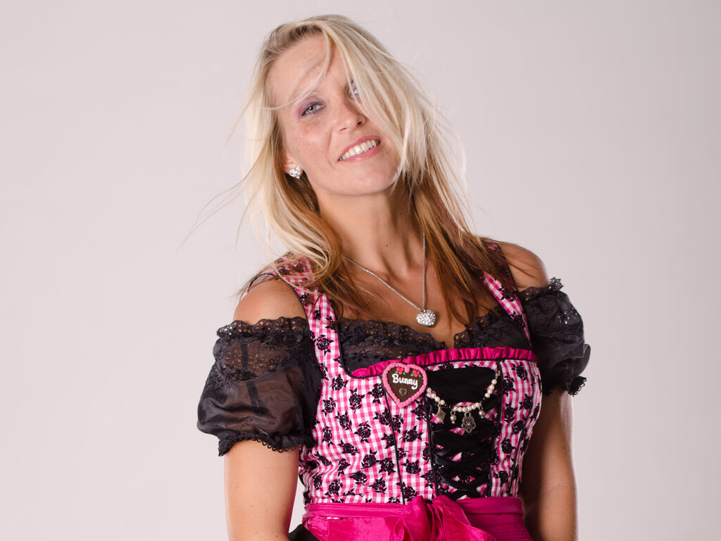 Juliapinklive's profile - Image n°1