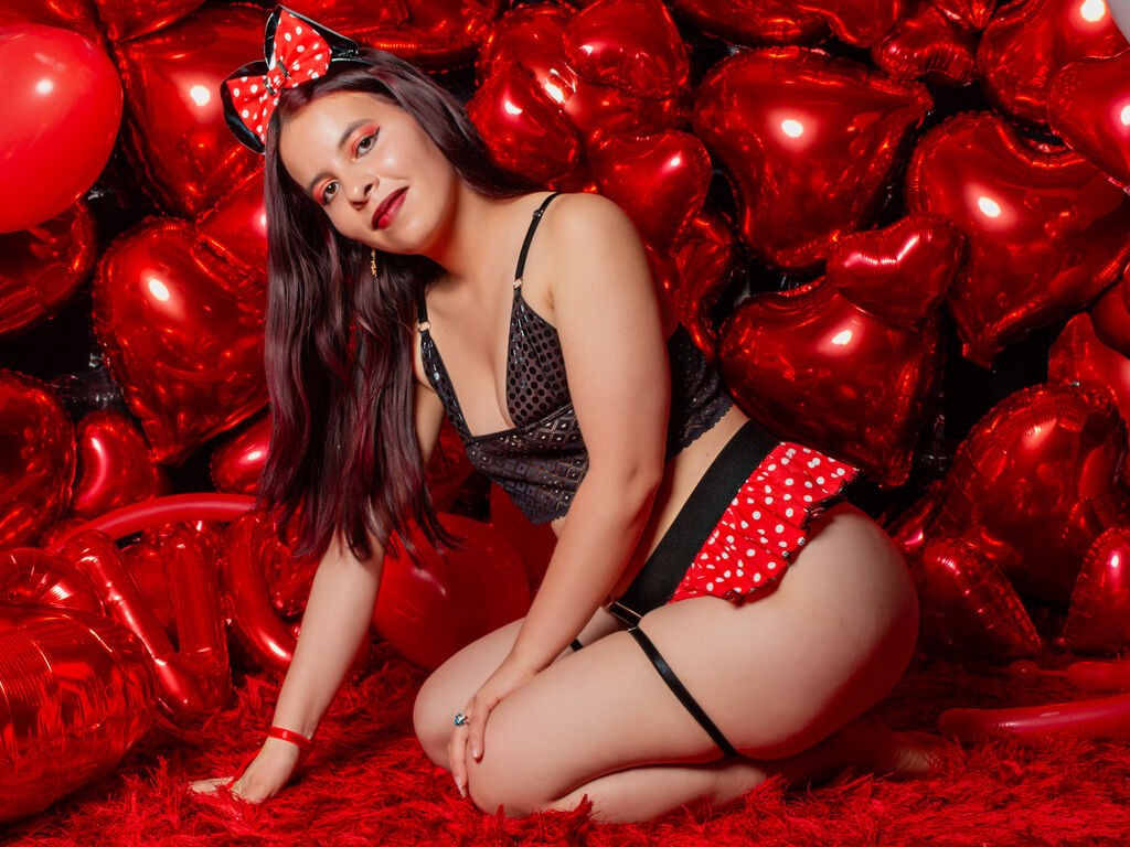 Juliawaynn's profile - Image n°0