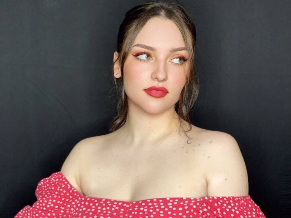 Juliehadry's profile - Image n°0