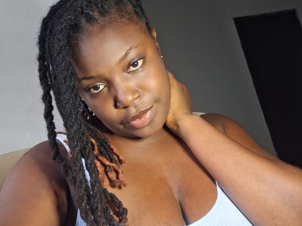 Juliehari's profile - Image n°1