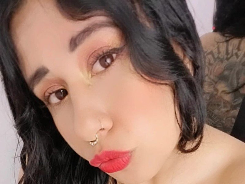 Perfil con Julieta_Curvy69 - Imagen  n°0