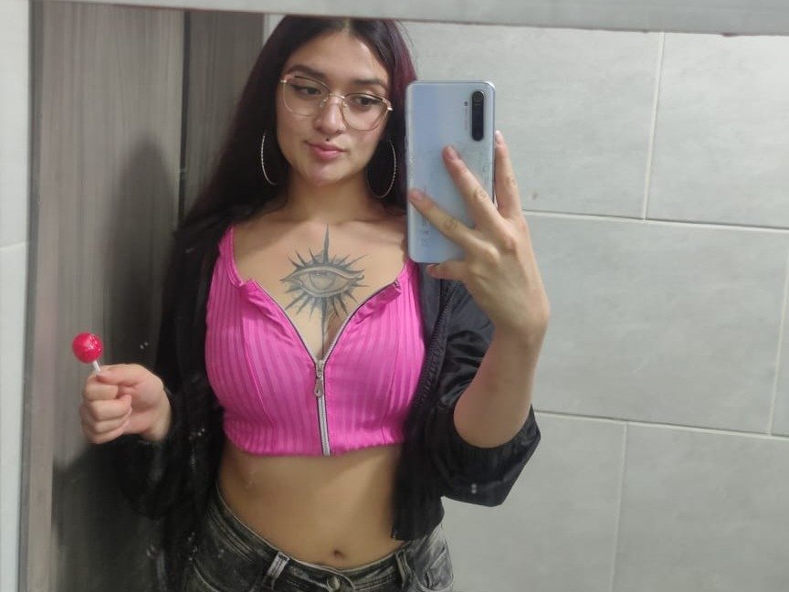 Julietagirlll's profile - Image n°0