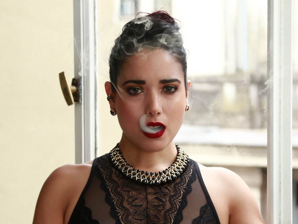 Julietbloom's profile - Image n°1