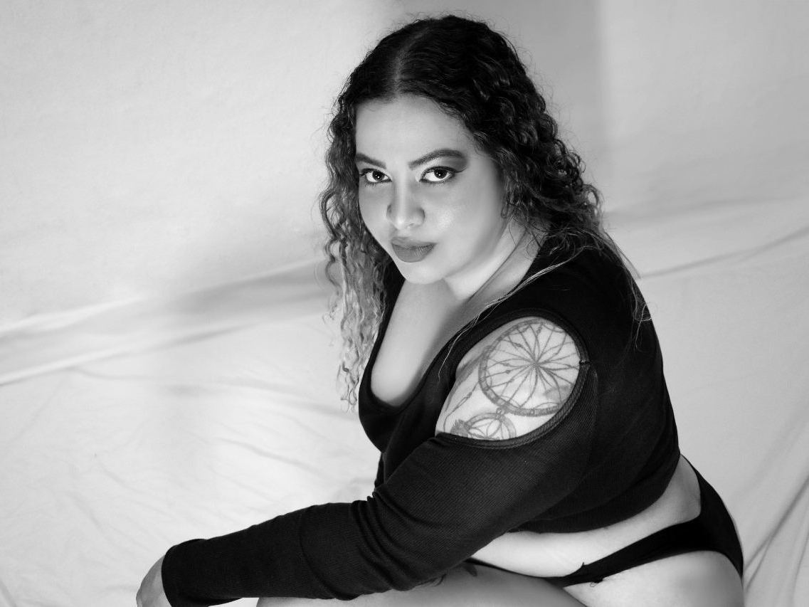 Juliiannerose's profile - Image n°1