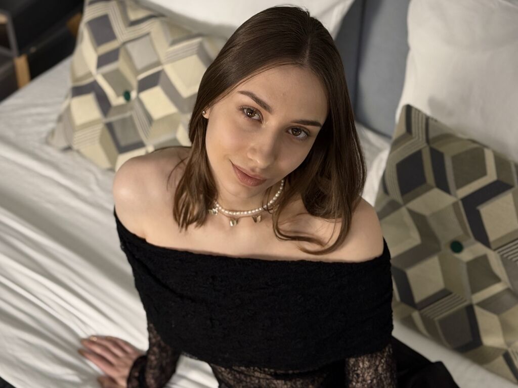 Julyevance's profile - Image n°0