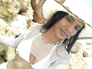 Webcam sex de Juna_Hyl