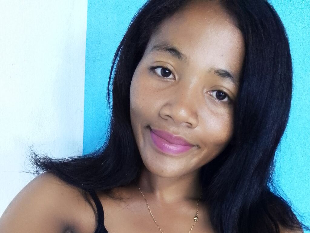 Justinebrook's profile - Image n°0