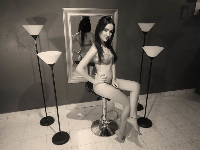 KimCoopper's profile - Image n°2