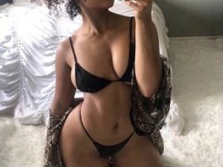 KinkyKaramel124's Sexcam