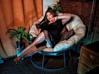 Webcam sex con KiraLeila