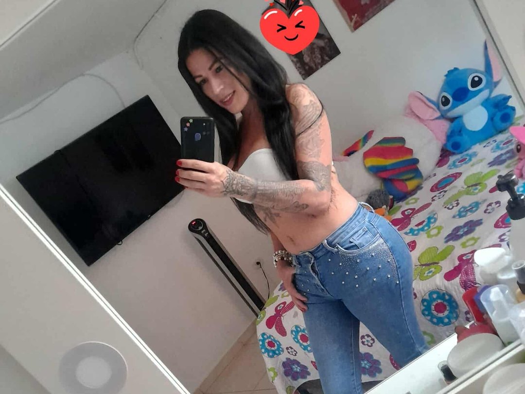 Perfil con Kaamiila - Imagen  n°2