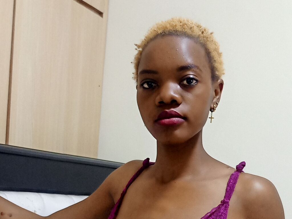 Kamilapreston's profile - Image n°0