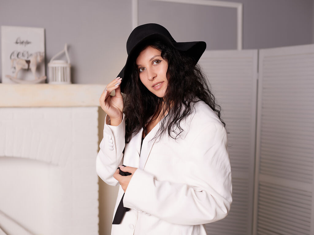 Karenhailey's profile - Image n°0