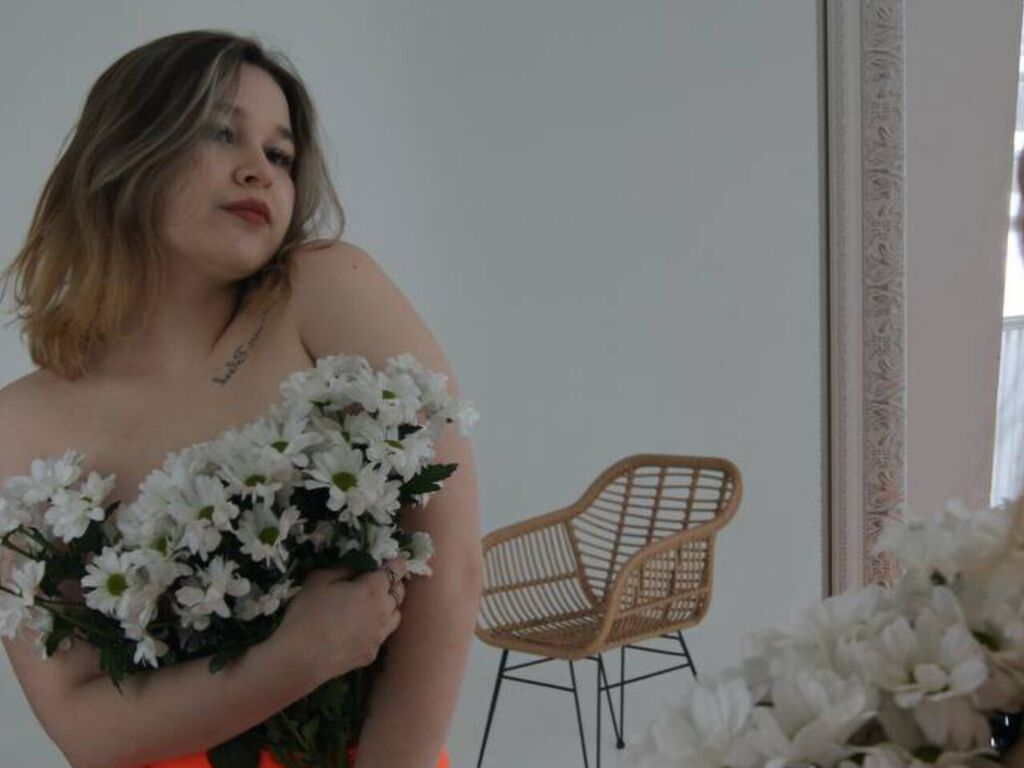 Karenrayy's profile - Image n°0