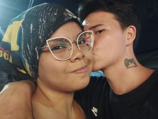 Karinaandcharles's Sexcam