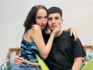 Karinaandjeremy's Sexcam