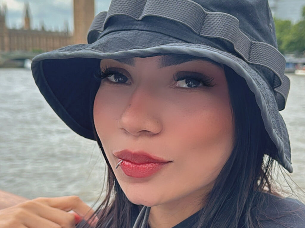 Karinadossantos's profile - Image n°1