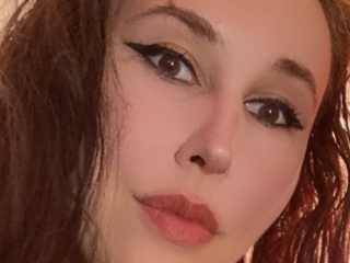 Sexo por webcam con KarinaSweet