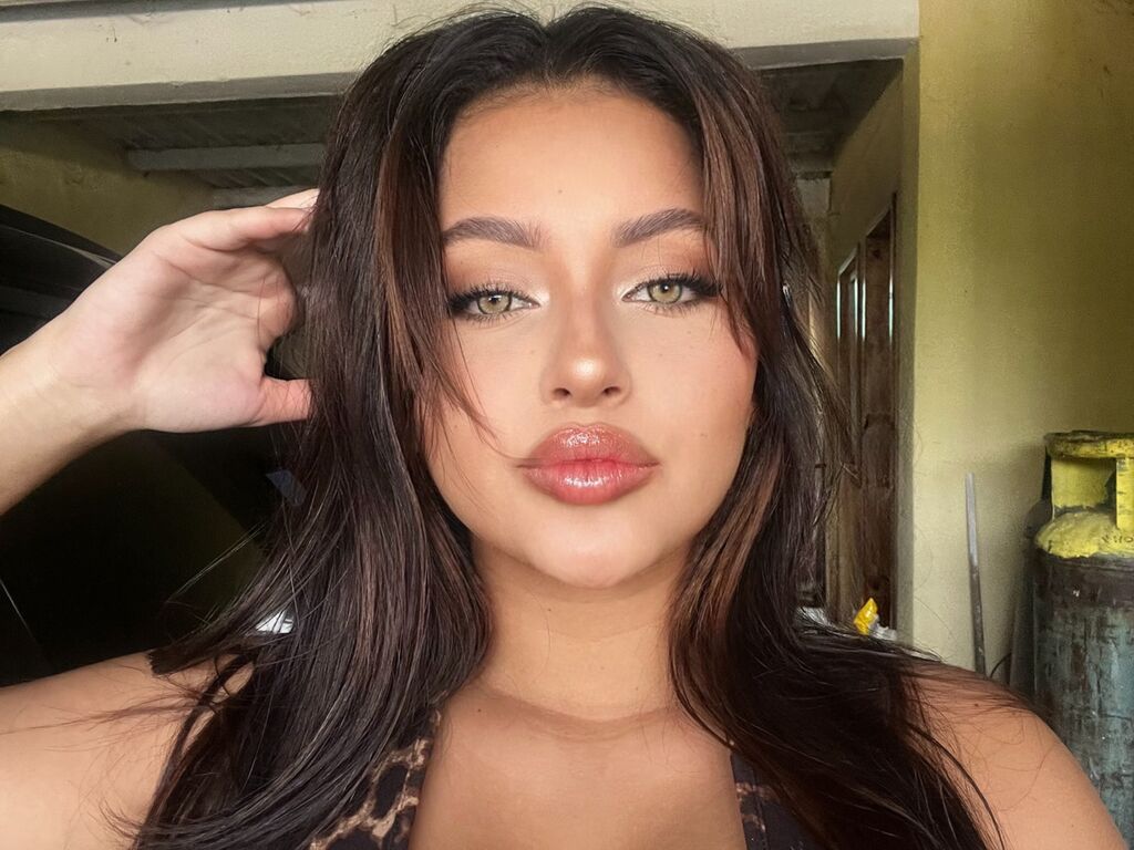 Karlaceballos's profile - Image n°1