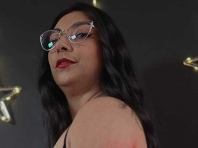 KarlaH's profile - Image n°3