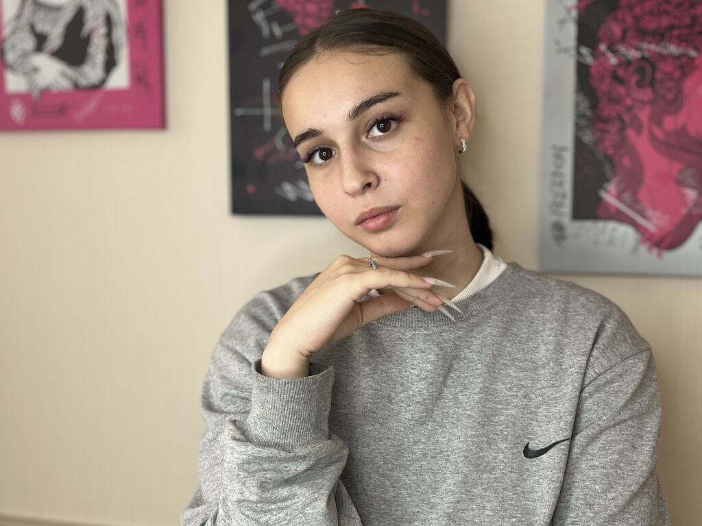 Karleymoodi's profile - Image n°0