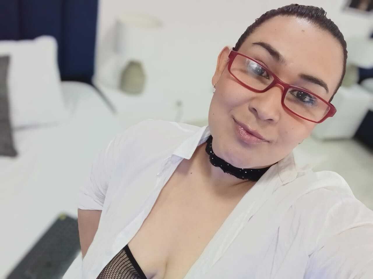 Karllaalee's profile - Image n°1
