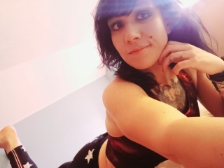 Karmadesires's Sexcam