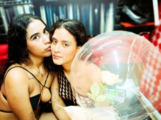 Karolandeva's Sexcam