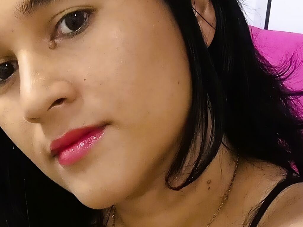 Karolaylopez's profile - Image n°1