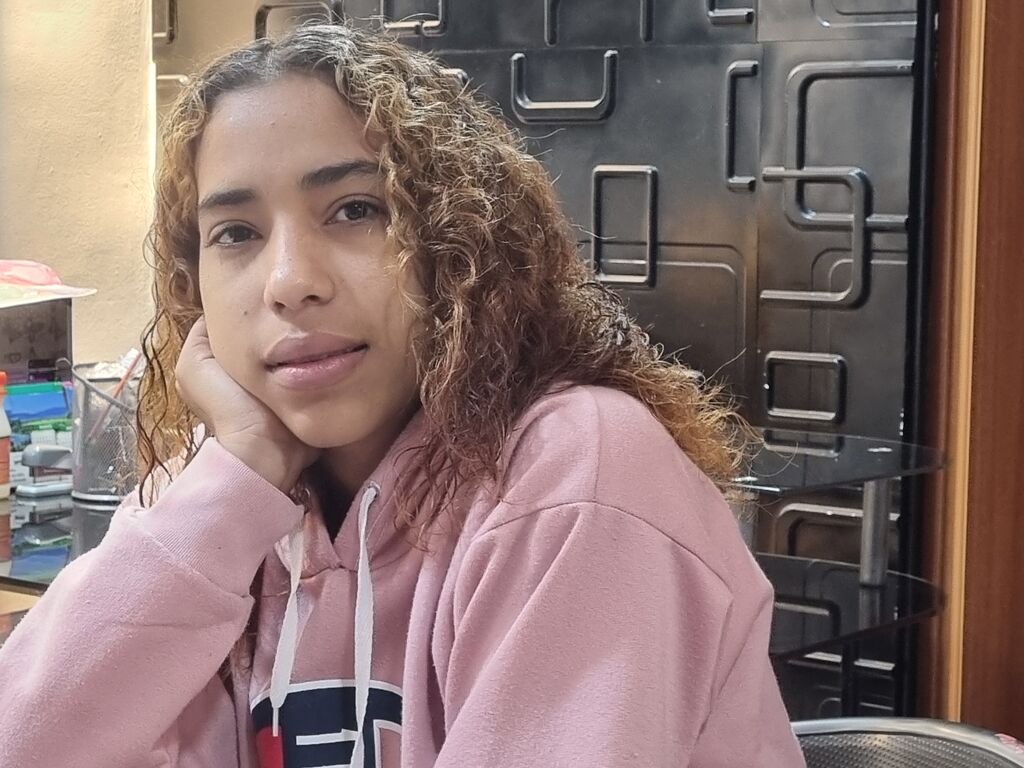 Profil de Karolinelopez - Photo n°0