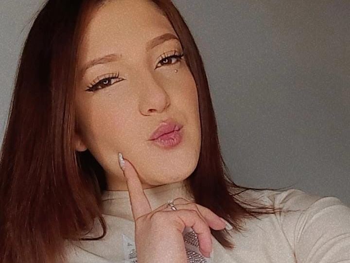 Karollatin210's profile - Image n°0