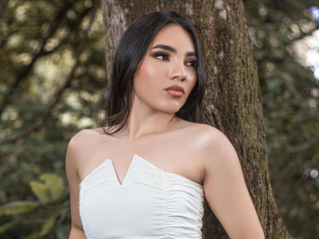 Kathevera's profile - Image n°1