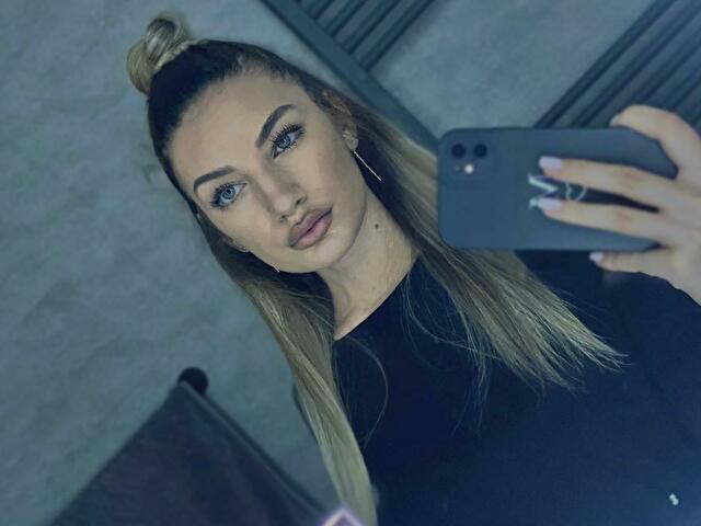 Katielovey's profile - Image n°1