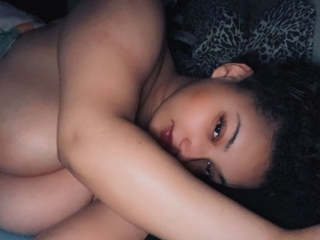 Webcam sex with Katierowland