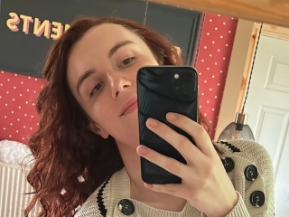 Sexo por webcam con Katietsxoxox