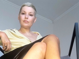 Webcam sex con Katrinaolissen