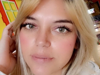 Webcam sex with Kattyliss