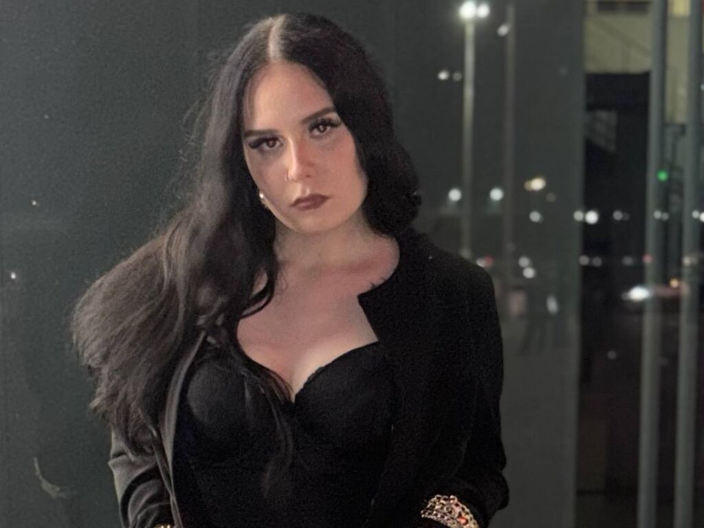 Kelsilowndes's profile - Image n°0