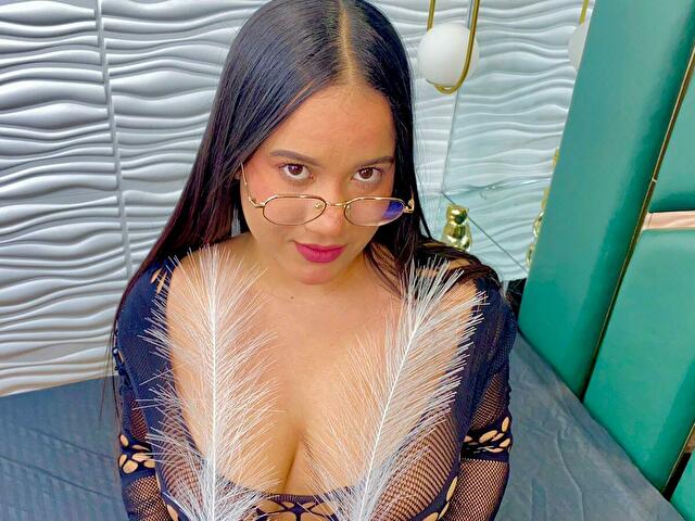Kendrascott's profile - Image n°0