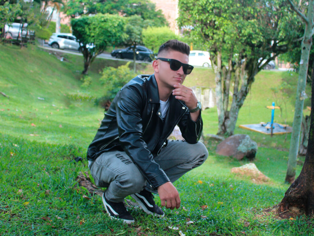 Kevintoro's profile - Image n°1