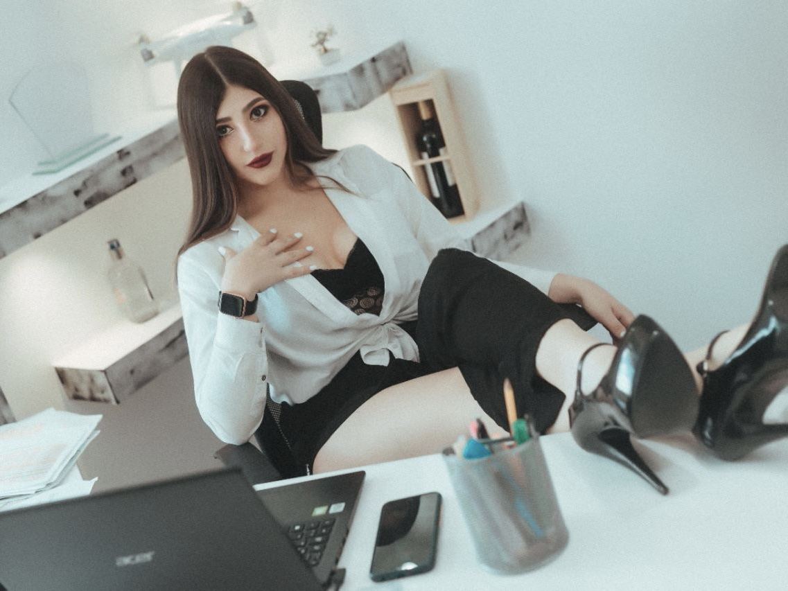 Khionebesset's profile - Image n°1