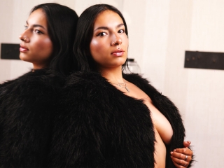 Webcam sex with Kiarafox