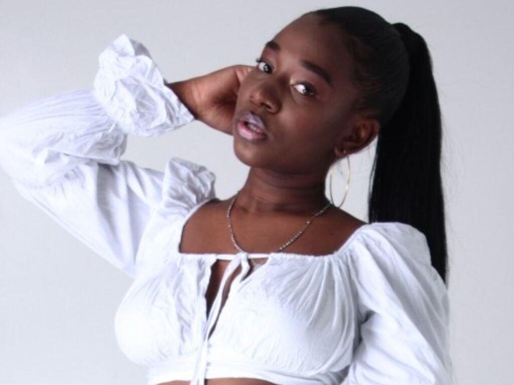 Kiaraspencer's profile - Image n°0