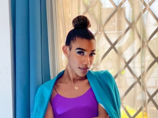 Kimbeerlythompsonn's Sexcam