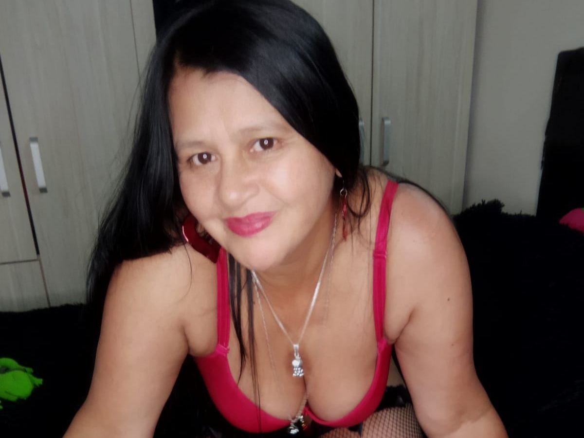 KinkyVioletXX's profile - Image n°2