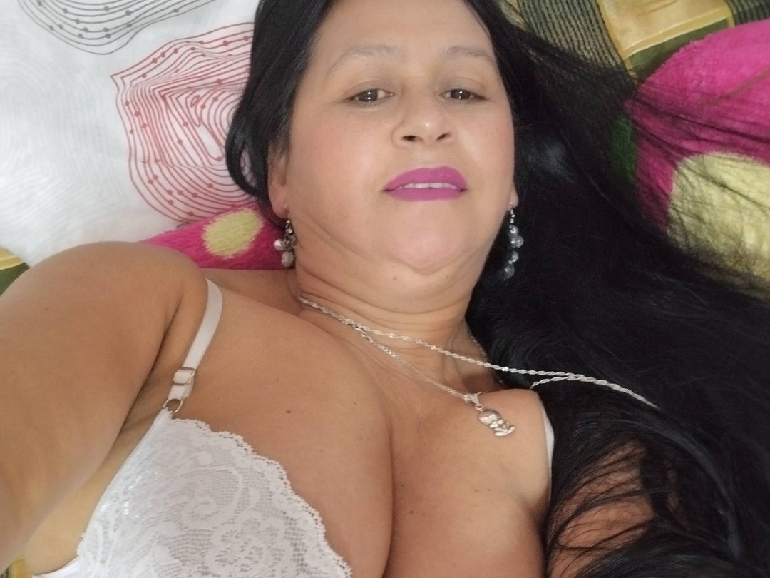 Perfil con KinkyVioletXX - Imagen  n°1