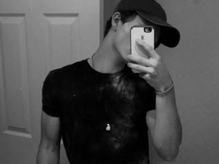 Webcam sex con Kinkyyeric