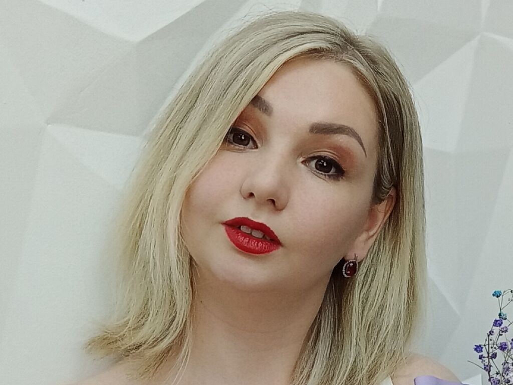 Kiracullen's profile - Image n°1