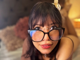 Sexo por webcam con Kirahex