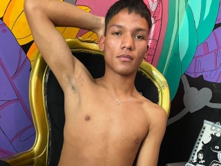 Webcam sex with Kirossinclair